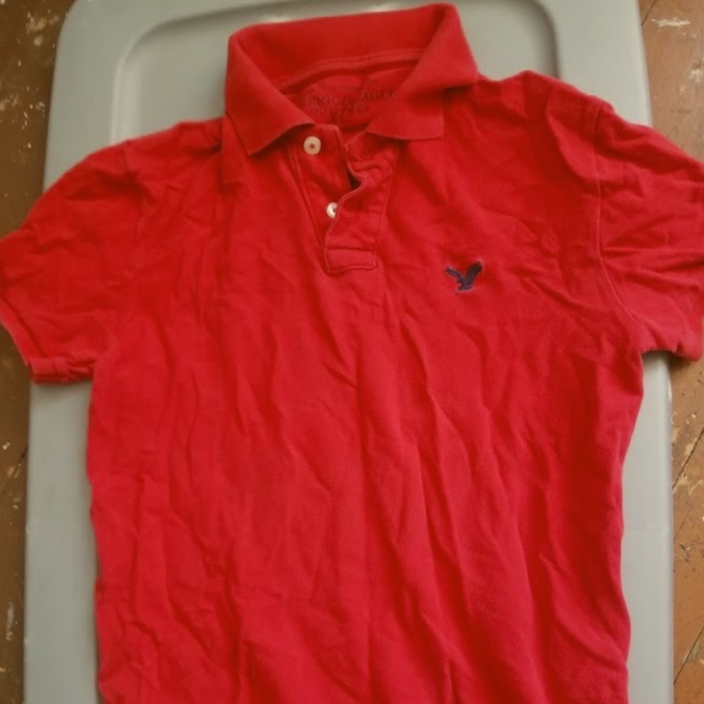 Red American Eagle polo